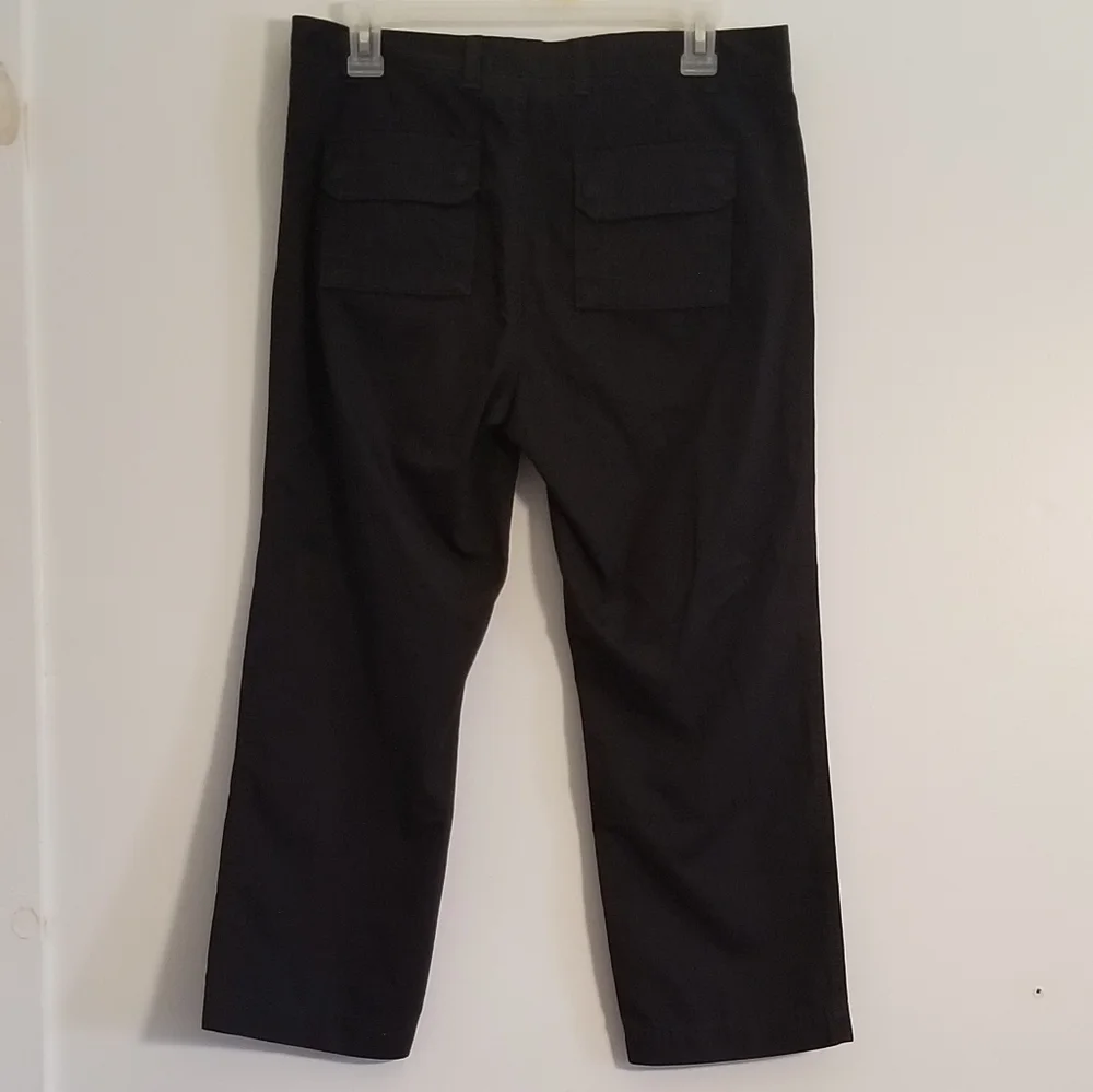 GAP Cropped Black Pants - Picture 3 of 3